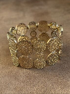 Gold Filigree Circle Stretch Bracelet - Women Jewelry